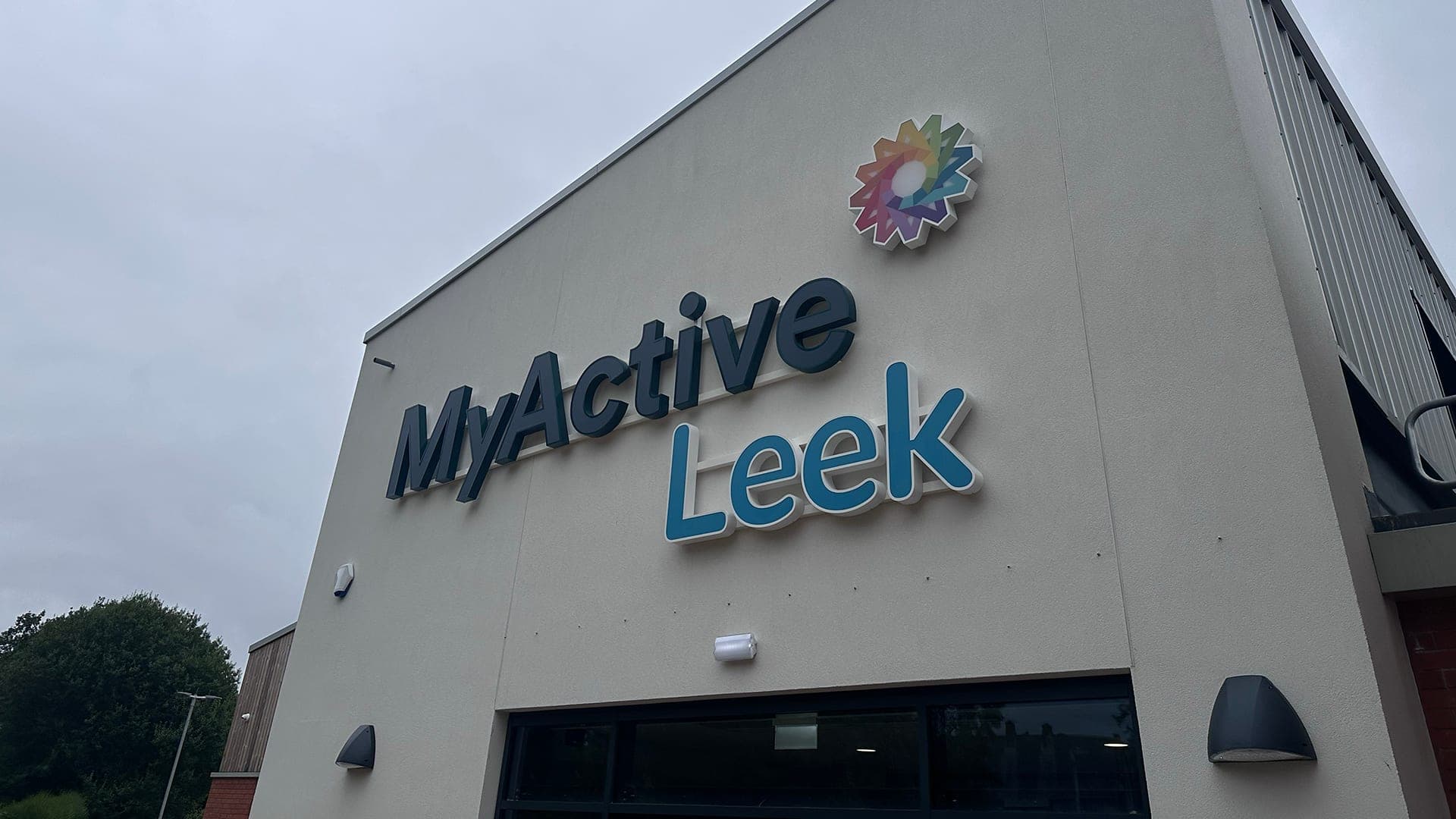 MyActive Leek illuminated exterior signage